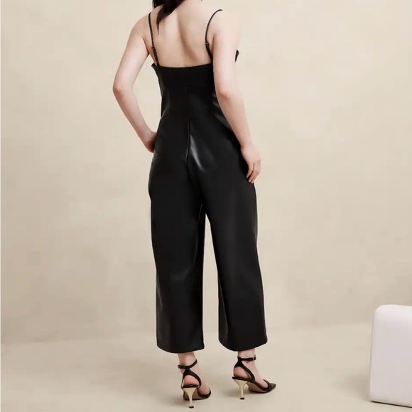 VEGAN LEATHER JUMPSUIT SIZE 2 PETITE - Picture 3 of 4